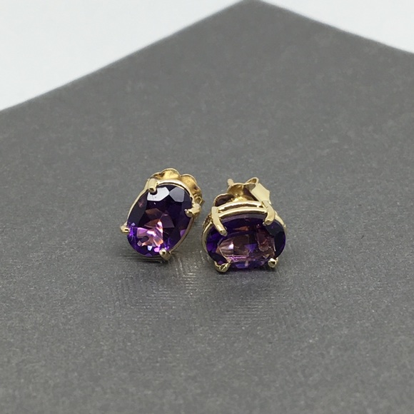 14K Yellow Gold Natural Amethyst Stud Earrings